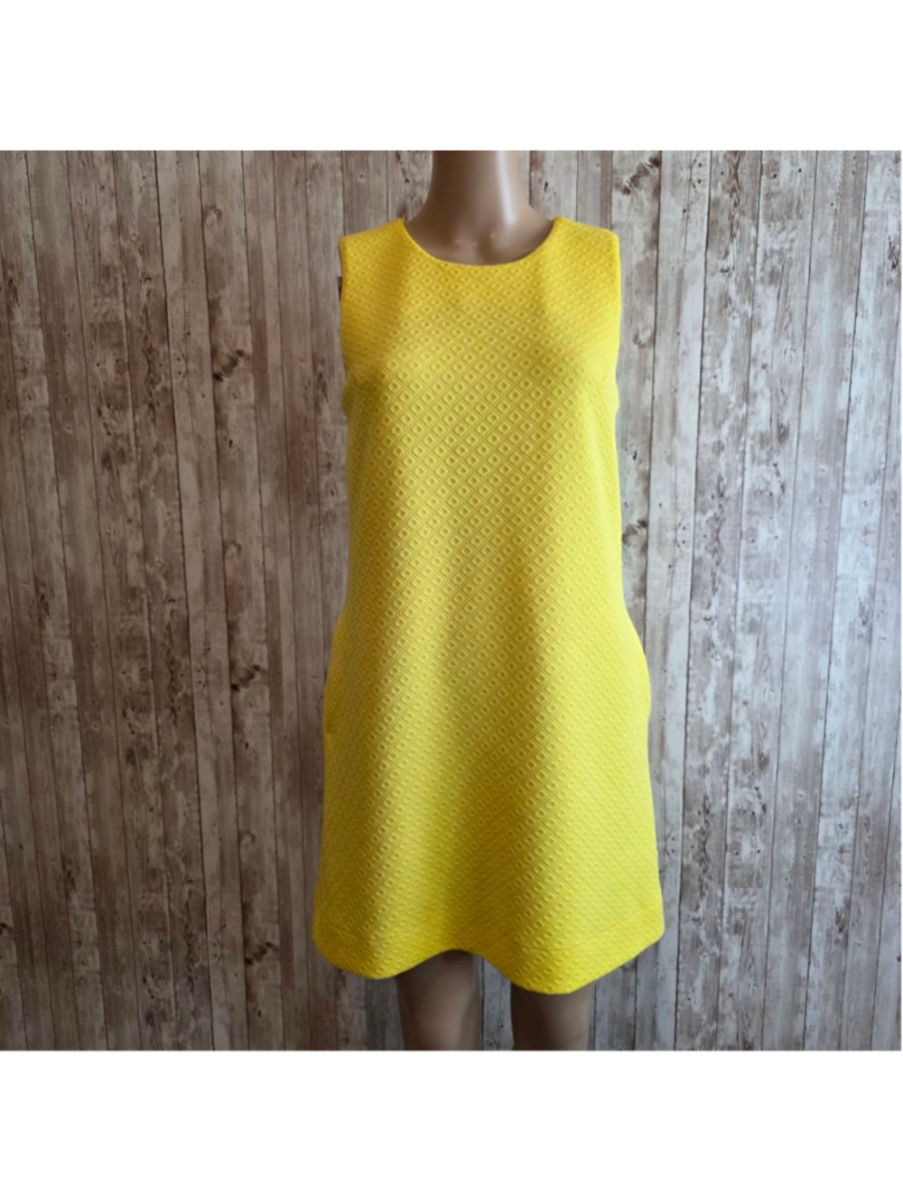 Tommy Hilfiger Yellow Sleeveless Shift Dress Size 6